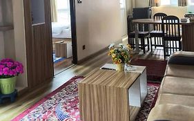 House Of Forrest, Service Apartments